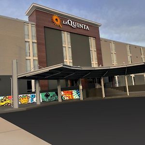 La Quinta Inn & Suites By Wyndham Tulsa Downtown - Route 66